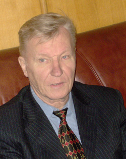 Чрезвычайный и Полномочный Посол РФ в КР Валентин Власов